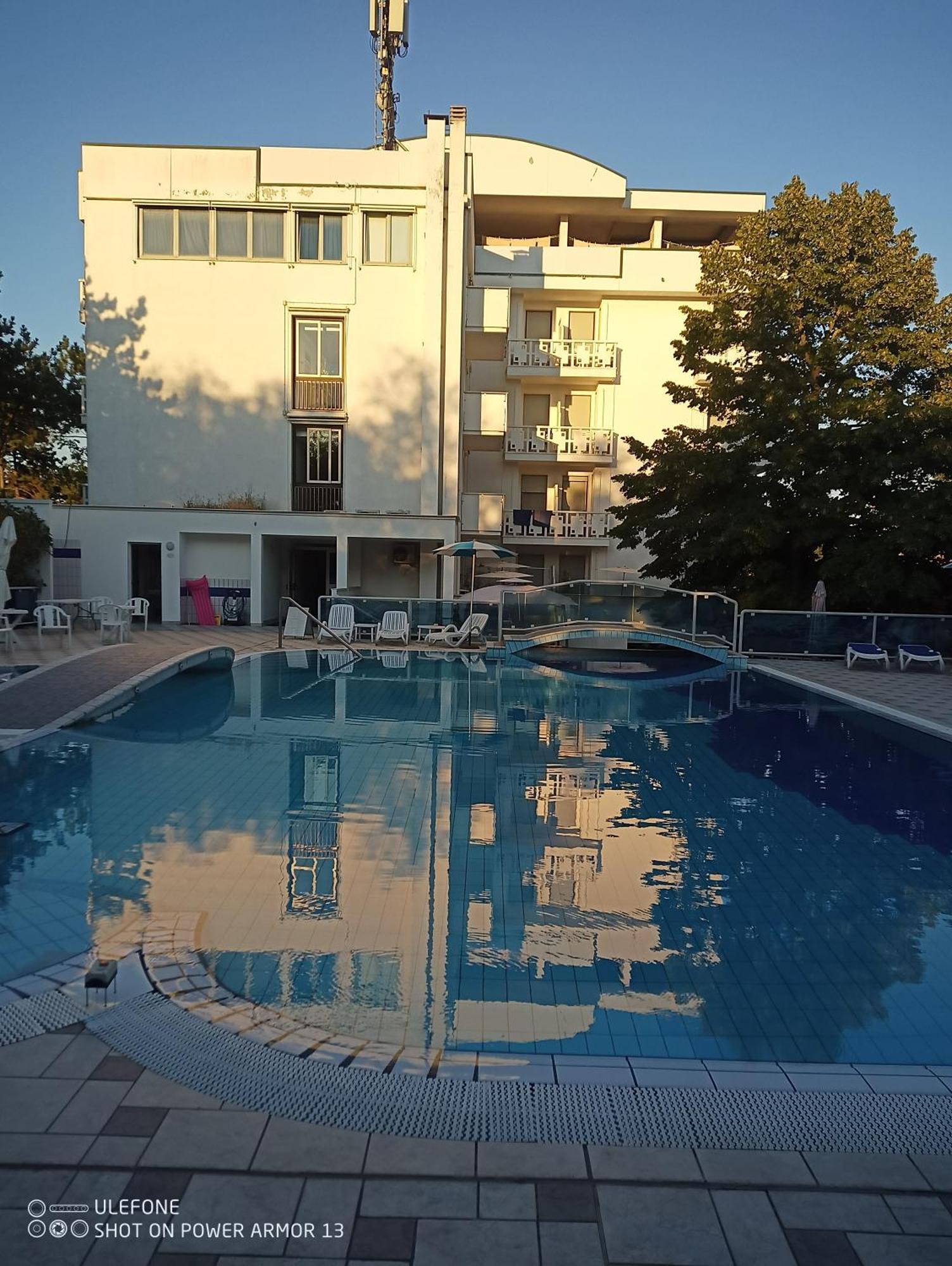 Hotel Firenze บิบิโอเน ภายนอก รูปภาพ