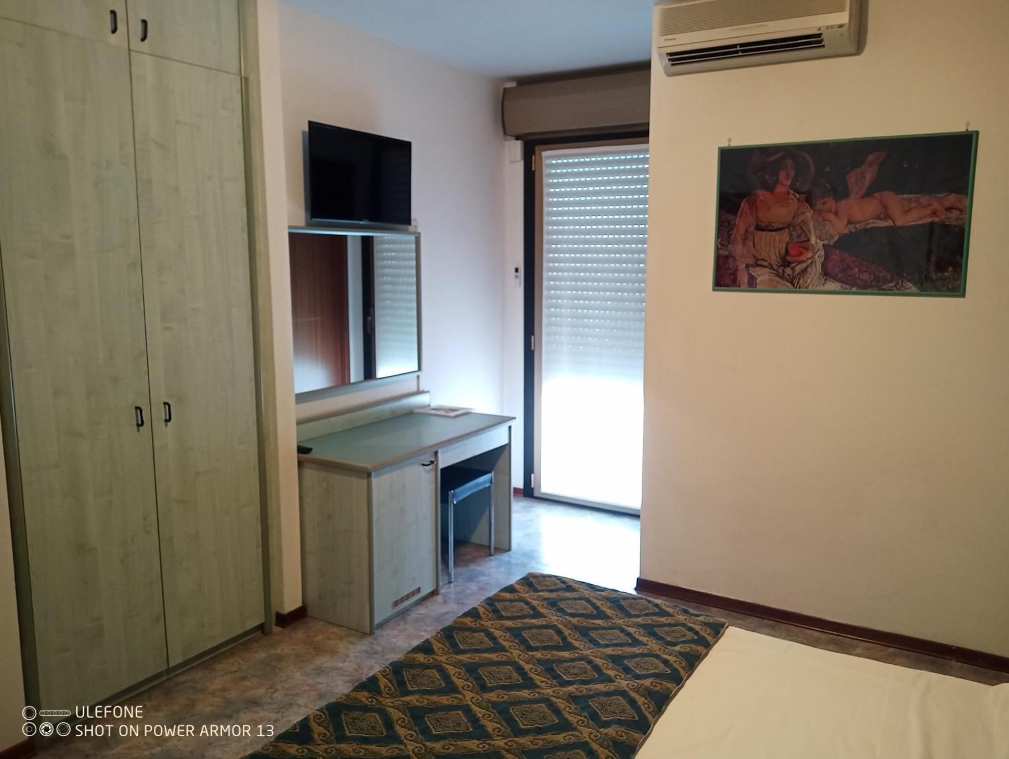 Hotel Firenze บิบิโอเน ภายนอก รูปภาพ