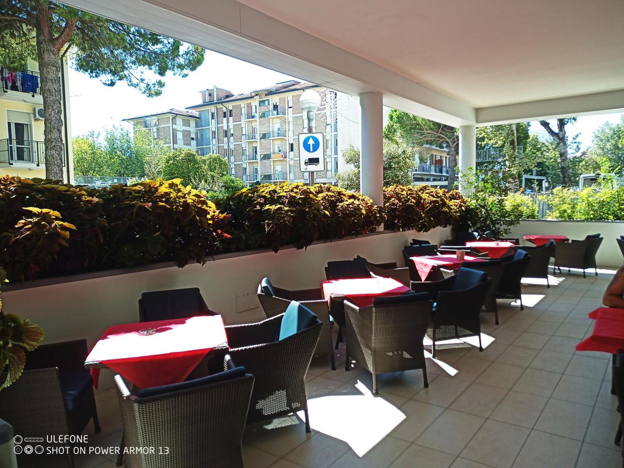 Hotel Firenze บิบิโอเน ภายนอก รูปภาพ