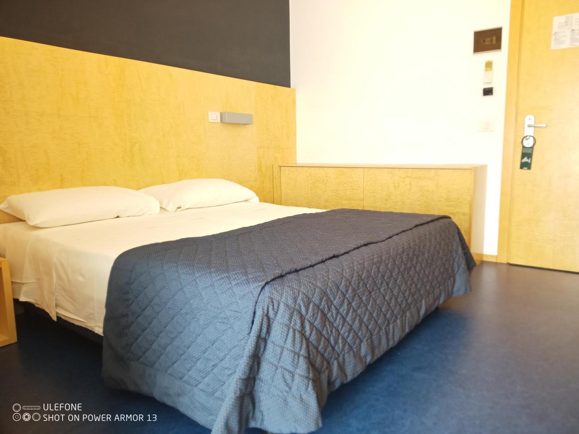 Hotel Firenze บิบิโอเน ภายนอก รูปภาพ