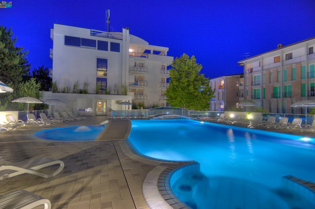 Hotel Firenze บิบิโอเน ภายนอก รูปภาพ